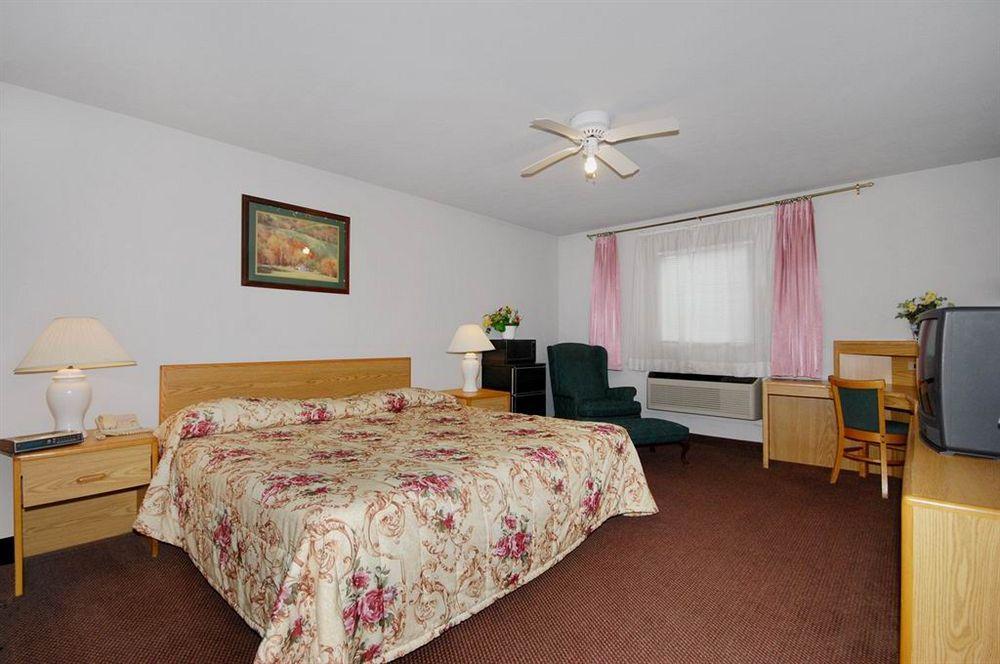 Oak Hill Inn And Suites Tahlequah Exterior foto