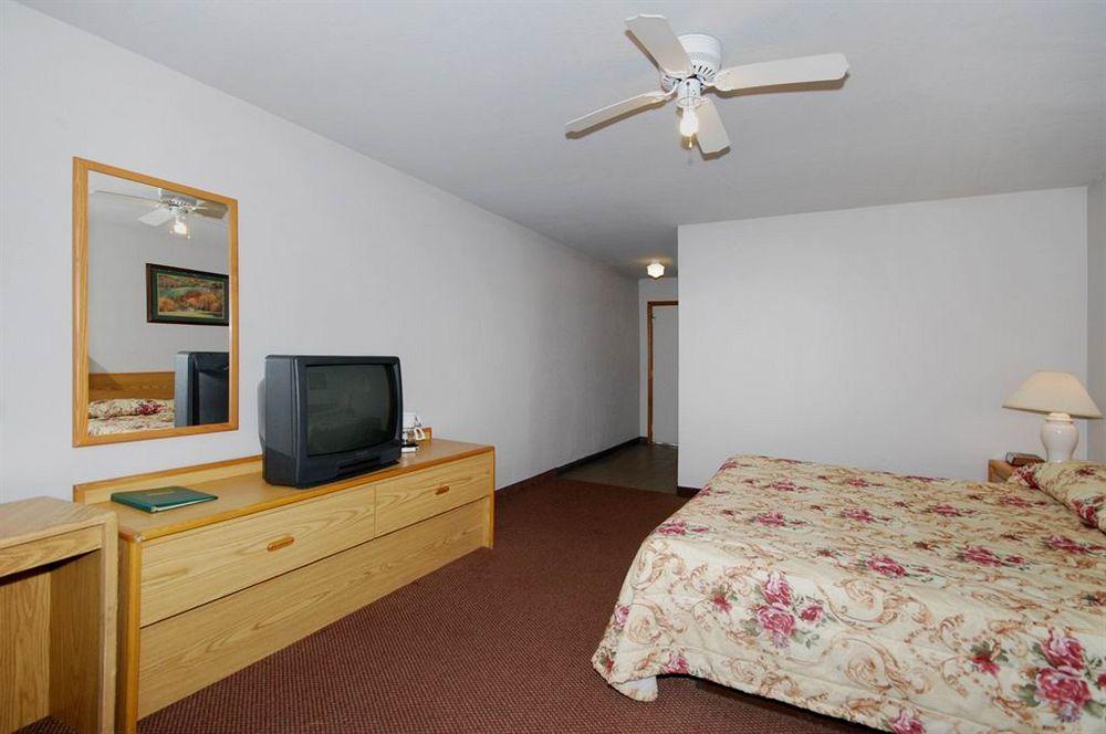 Oak Hill Inn And Suites Tahlequah Exterior foto